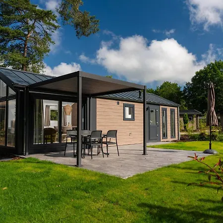 Feriepark Veluwepark De Bosgraaf | Comfort Met Hottub Lieren