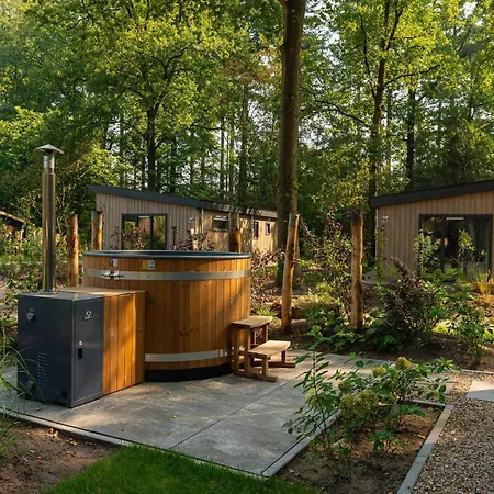 Veluwepark De Bosgraaf | Comfort Met Hottub