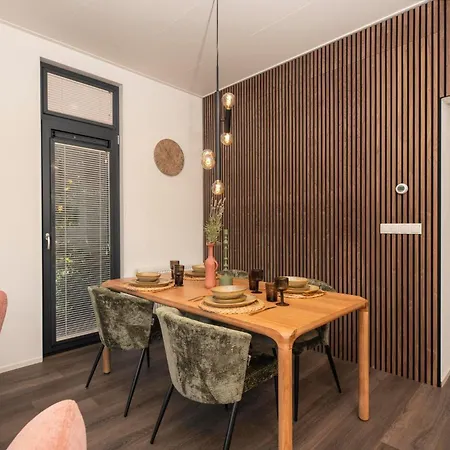 Üdülőpark Veluwepark De Bosgraaf | Comfort Met Hottub *