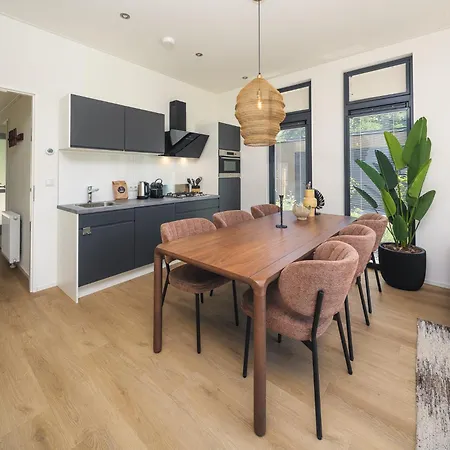 Veluwepark De Bosgraaf | Comfort Met Hottub Feriepark