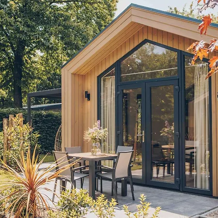 Veluwepark De Bosgraaf | Comfort Met Hottub * Lieren