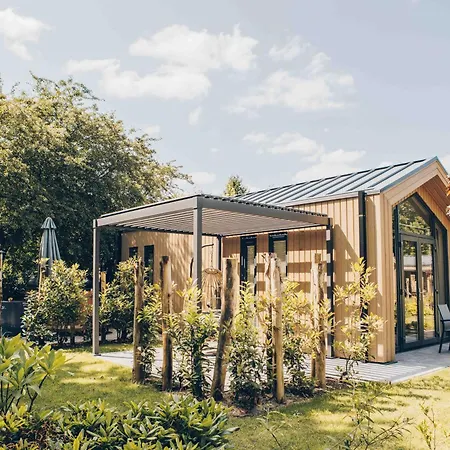 Veluwepark De Bosgraaf | Comfort Met Hottub Üdülőpark Lieren