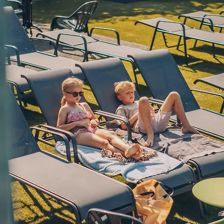 פארק נופש Veluwepark De Bosgraaf | Comfort Met Hottub Lieren