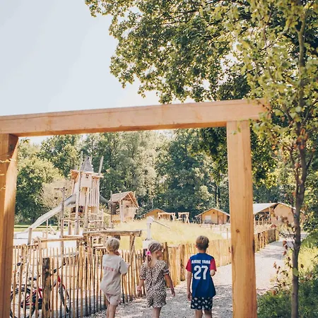 Veluwepark De Bosgraaf | Comfort Met Hottub Semesterpark