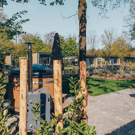 Veluwepark De Bosgraaf | Comfort Met Hottub