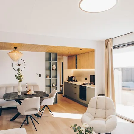 Veluwepark De Bosgraaf | Comfort Met Hottub