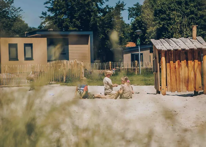 Veluwepark De Bosgraaf | Comfort Met Hottub Semesterpark