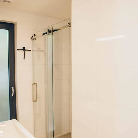 Veluwepark De Bosgraaf | Comfort Met Hottub פארק נופש *