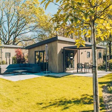פארק נופש Veluwepark De Bosgraaf | Comfort Met Hottub